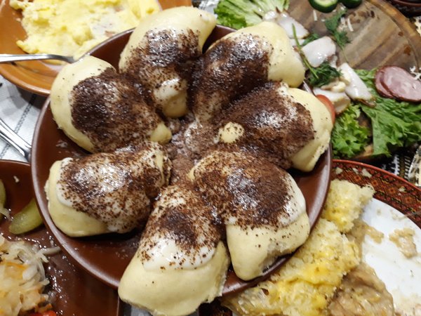 Буковинские вареники на пару с вишней и шоколадом – настоящее кулинарное чудо!