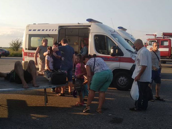 ДТП с пассажирским автобусом на Днепропетровщине: много пострадавших (фото, видео)