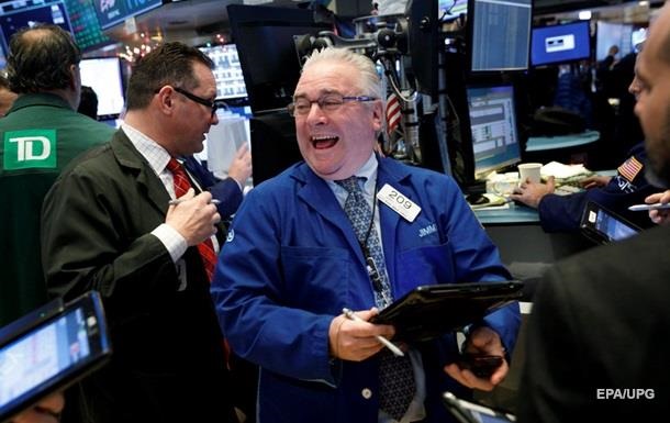 Фондовые индексы США прибавили более 1%