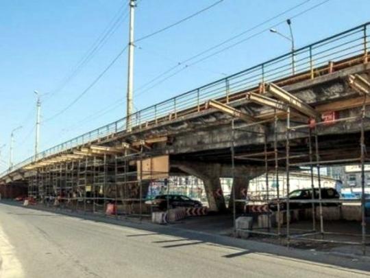 Киевлян предупредили о начале перекрытия Шулявского моста