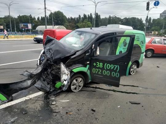 Смертельная авария на Дорогожичах в Киеве: свидетель рассказал жуткие подробности (фото)