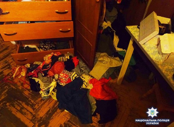 В Киеве «на горячем» задержали квартирных воров-иностранцев (фото)