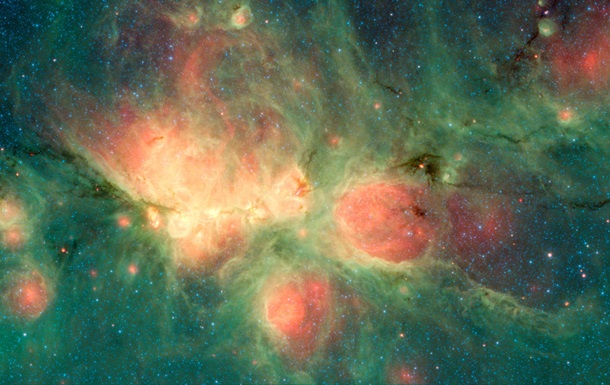 NASA показало зрелищное фото космических пузырей