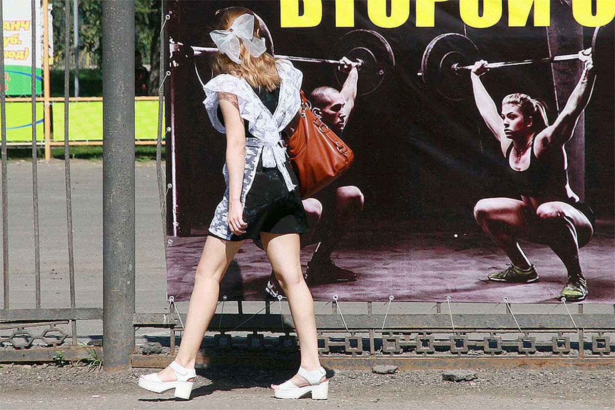 В РФ 15-летние школьницы пытались продать свою девственность за 600 тысяч рублей