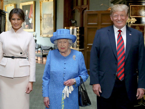 Дональд Трамп впервые встретился с британской королевой (фото)