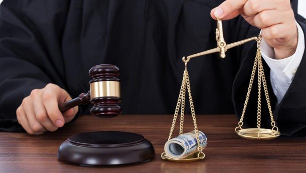 Антикорупційний суд створять на рівні закону, але запрацює він не раніше 2019 року
