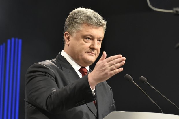 Битва Тимошенко, Порошенко и Зеленского: что обещают кандидаты избирателям