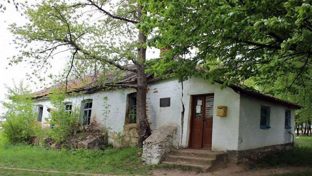 Будинок Леонтовича довели до аварійного стану: як рятуватимуть унікальну памятку