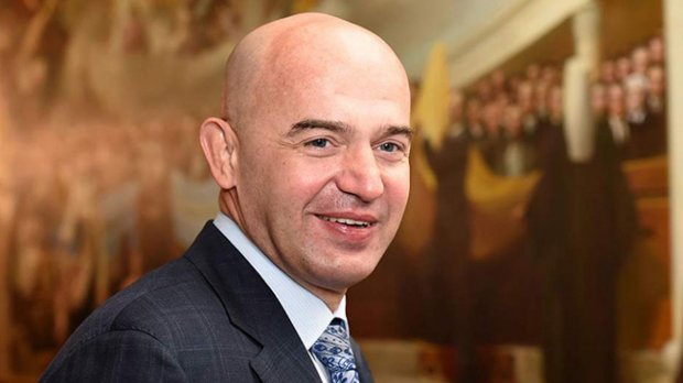 Чим займався Порошенко під час двох тижнів воєнного стану: цікаві факти