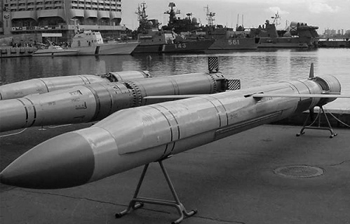 Чому США хочуть розірвати ракетних договір з Росією: вагомі причини