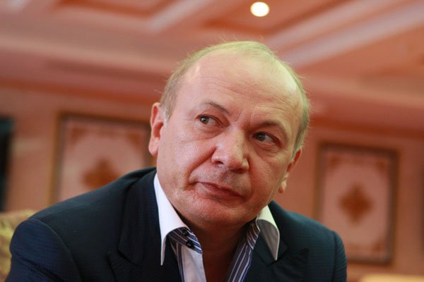 Гроші Януковича та його оточення уже не в ЄС: хто та чому уник європейських санкцій
