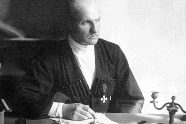 Крути: історія однієї зради, що стала перемогою