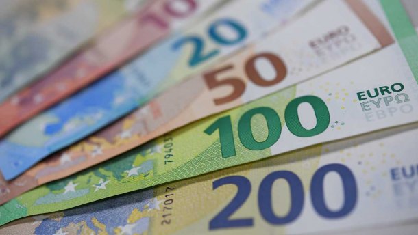Курс валют на 19 вересня: долар і євро продовжують дешевшати