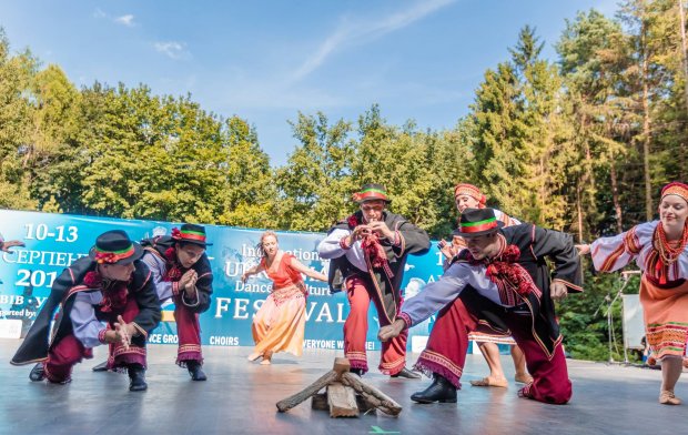 Міжнародний Фестиваль Українського Танцю та Культури запрошує на грандіозне свято