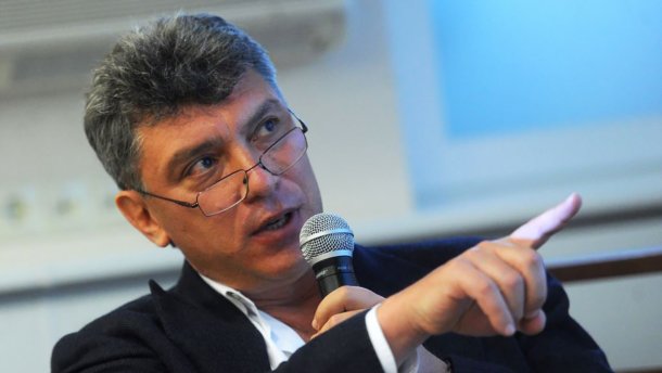 Нємцов за день до своєї смерті напророкував Путіну долю Гітлера: відео