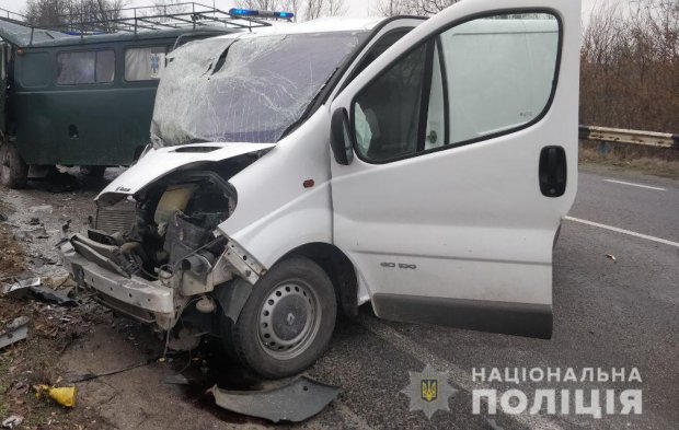 На Херсонщині жахлива ДТП: загинули пятеро людей – фото