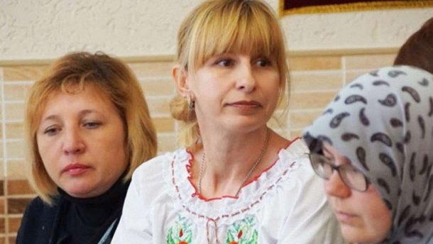 Обшуки в активістки Українського культурного центру: жінці шиють участь у Правому секторі