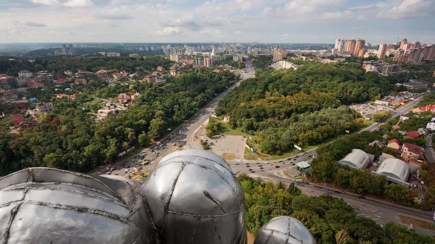 Оглядові майданчики і відкриті дахи Києва: фото і ціни