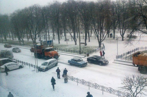 Перший сніг в Україні: що відбувається в областях