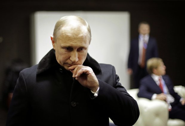 По всей России стали избивать полицейских