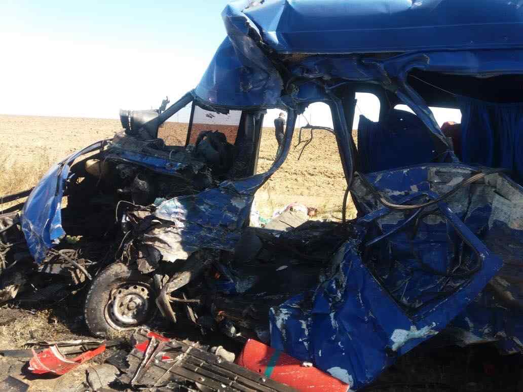 Под Одессой столкнулись маршрутка и бензовоз: есть погибшие. Видео