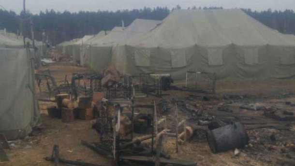 Пожежа у в/ч на Чернігівщині: від намету залишилось згарище, військовий зазнав опіків