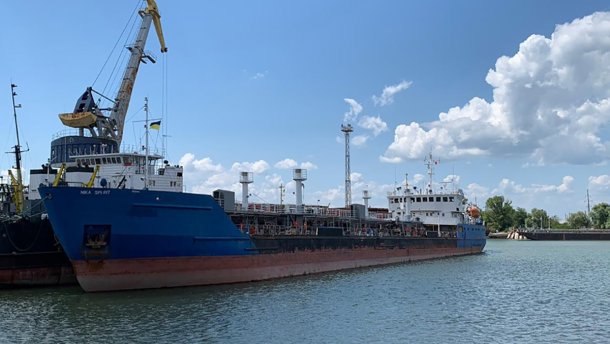 Прикордонники розповіли, як викрили зміну назви російського танкера NEYMA