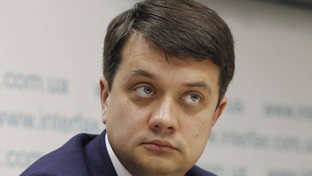 Разумков про декомунізацію: мають вирішувати місцеві референдуми