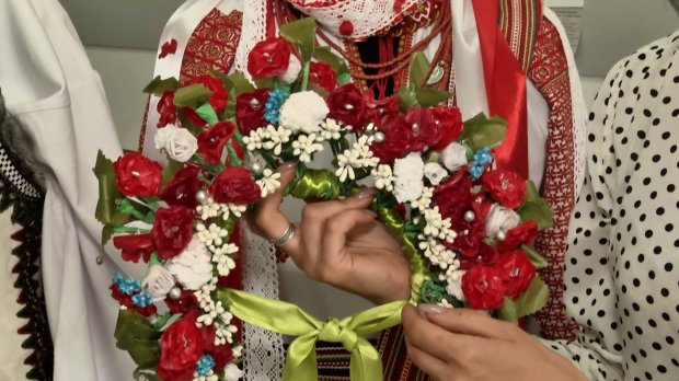 Що носили 100 років тому: у Львові відкрилася виставка рідкісних гуцульських вбрань