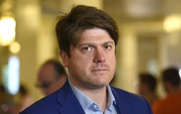 Щоб не заважала: кому та як вдалося паралізувати роботу Ради перед виборами