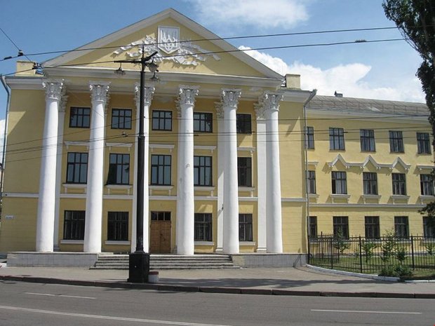 Скандал у Донецькому медуніверситеті: хто дурив студентів на мільйони доларів