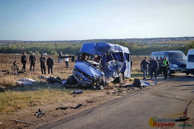 Смертельна ДТП на одеській трасі: нова інформація про стан потерпілих