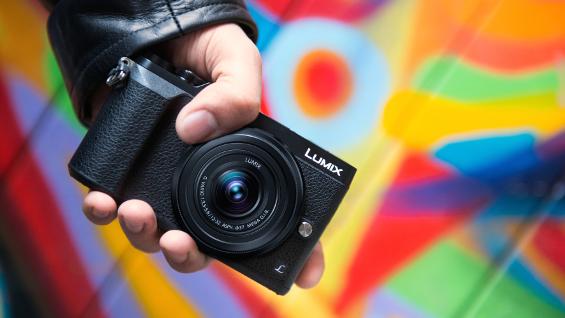 Супер бездзеркалка від Panasonic. Безпілотник, схожий на кажана