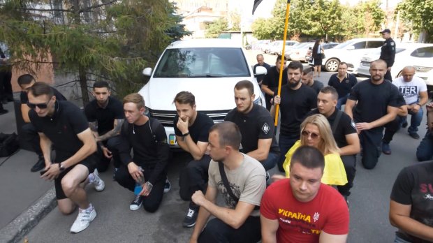 Теракт у Харкові: чому суд за 4 роки не може винести вирок підозрюваним, які визнали свою вину