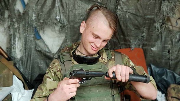 Треба розгорнути потужну воєнну пропаганду в ЗМІ, – боєць 24 ОМБр