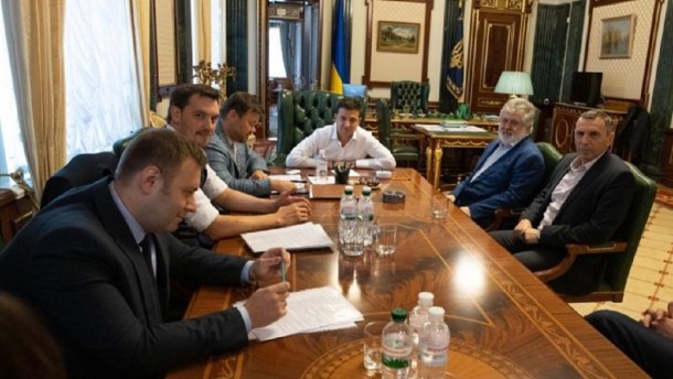 Візит Коломойського в ОП сигналізує, що влада погоджується з діями і заявами олігарха, – Фурса