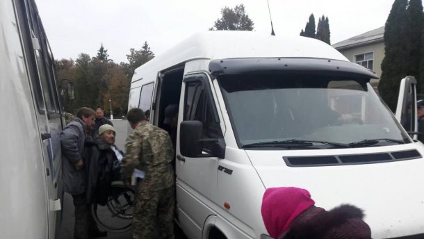 Вибухи на Чернігівщині в Ічні: з яких населених пунктів і куди евакуюють людей