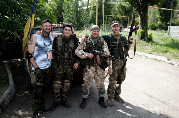 Воєнний фотограф: В Україні не вміють пам’ятати своїх героїв