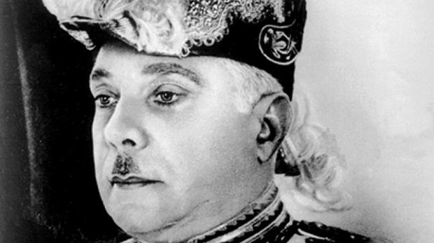 Зіпсований владою педант Рафаель Леонідас Трухільйо