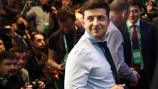 Зеленський може розпустити Раду, бо там немає коаліції, – Разумков