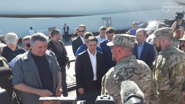 Зеленський відвідав Маріуполь у річницю звільнення міста