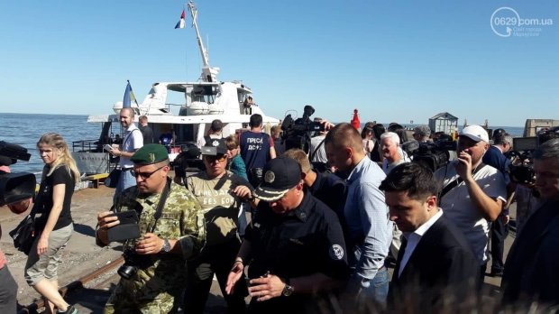 Зеленський відвідав Маріуполь у річницю звільнення міста