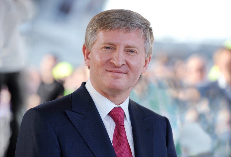 Ахметов купил у Абрамовича половину акций украинского завода