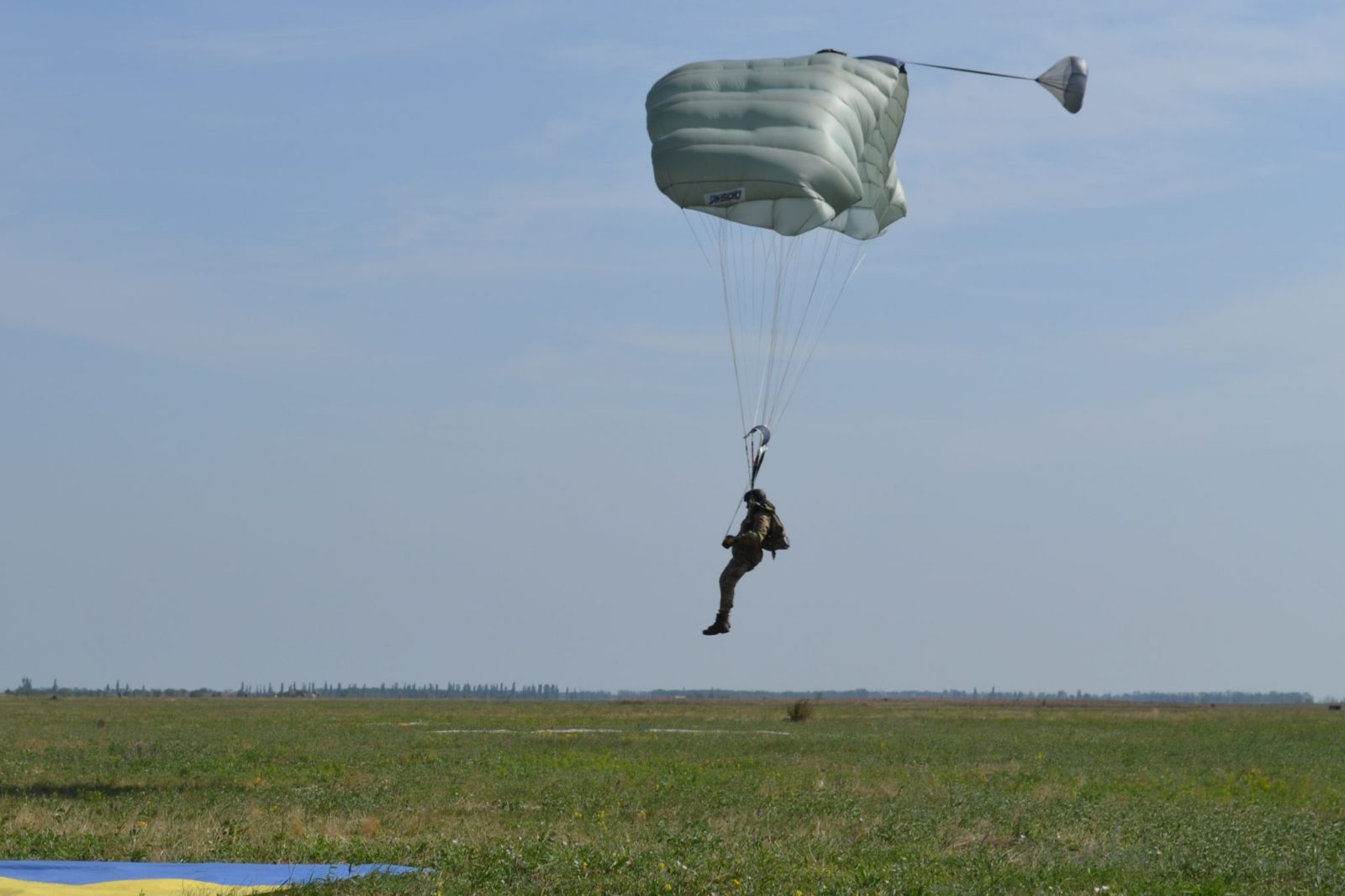 Американские парашютные системы могут взять на вооружение украинской армии (ФОТО)