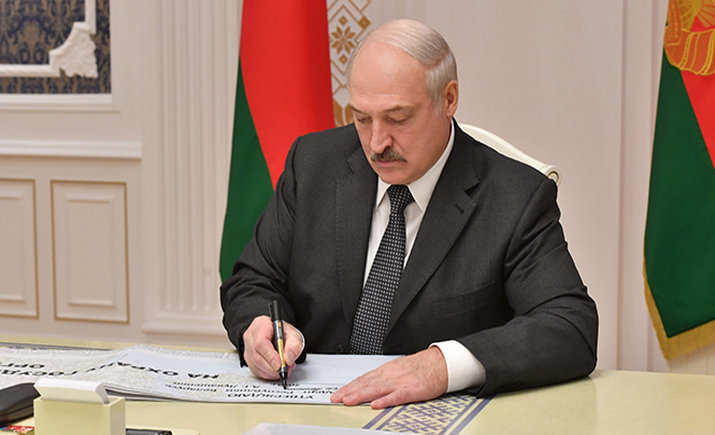 Беларусь увеличит численность пограничников — Лукашенко