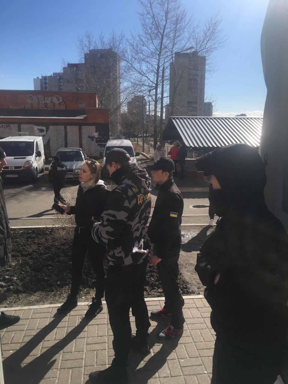 Бойцы Национального корпуса воюют в Киеве с многодетными матерями, – Старостенко