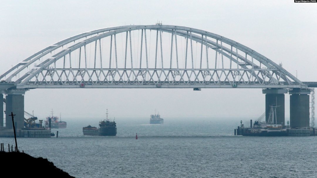 Друг Путина оставил строителей Керченского моста без денег (ВИДЕО)