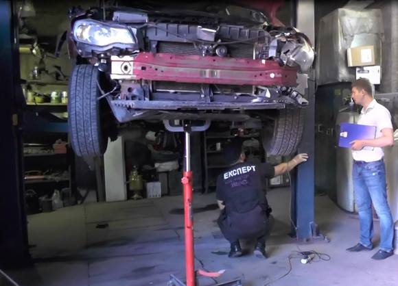 Эксперты изучают автомобиль, в котором погиб Шеремет: опубликованы фото