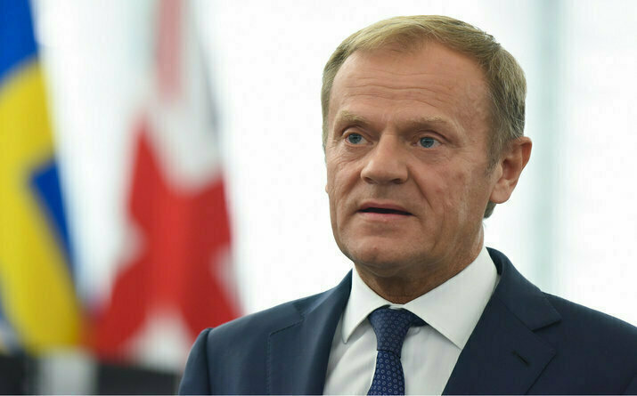 Евросоюз не будет пересматривать соглашение о Brexit в части бекстопа — Туск