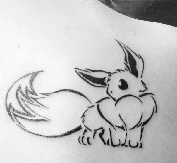 Фанаты игры Pokemon Go массово делают татуировки с покемонами. Лучшие фото